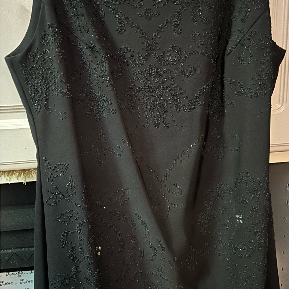 Elegant Black Sleeveless Dress